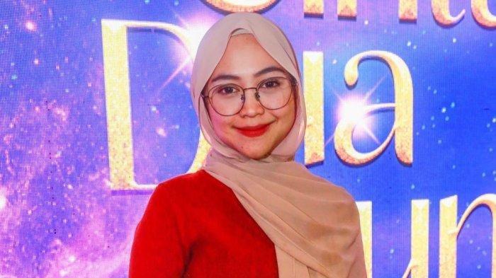 Learning To Love: Ketika Dua Dunia Bertabrakan, Hati Ikut Berbicara