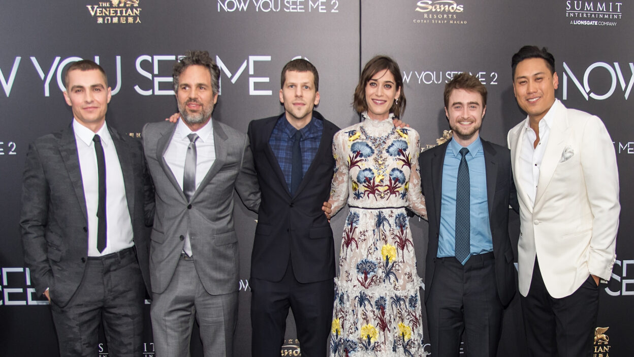 Bongkar Rahasia "Now You See Me": 10 Fakta Gokil yang Bikin Kamu Auto Jadi Master Ilusi!