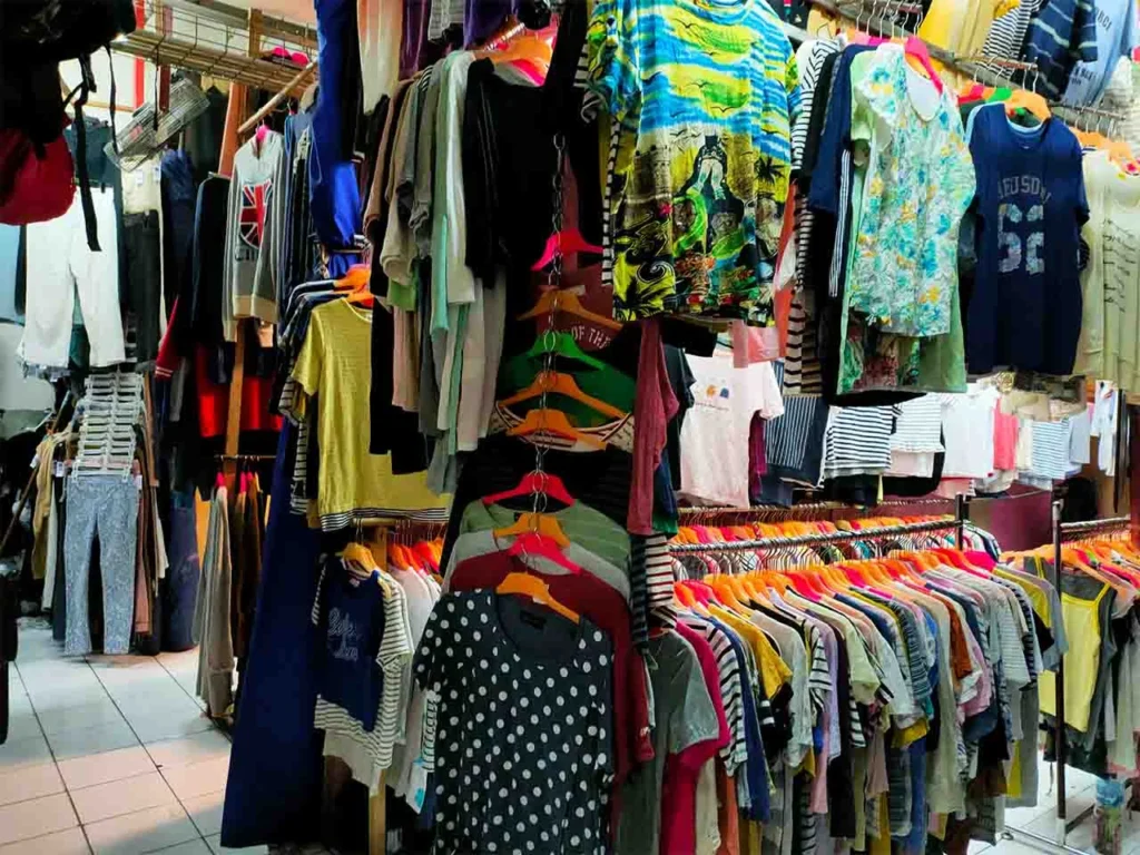 Daftar Toko Thrift Branded yang Masih Murah di Lamongan, Tuban Dan Bojonegoro, Banyak Hidden Gem!