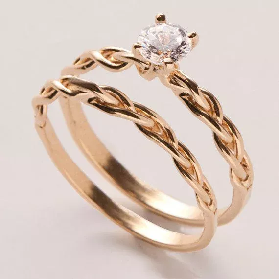 braided engagement ring with wedding band: Definisi dan Daya Tarik Utama
